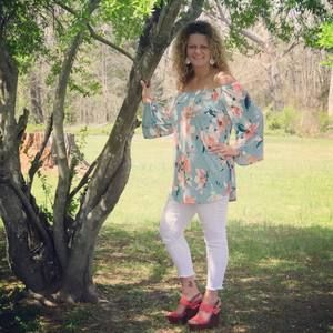 Meet your Posher, Jacqueline